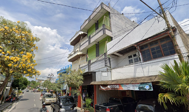 rumah burung walet di area industri