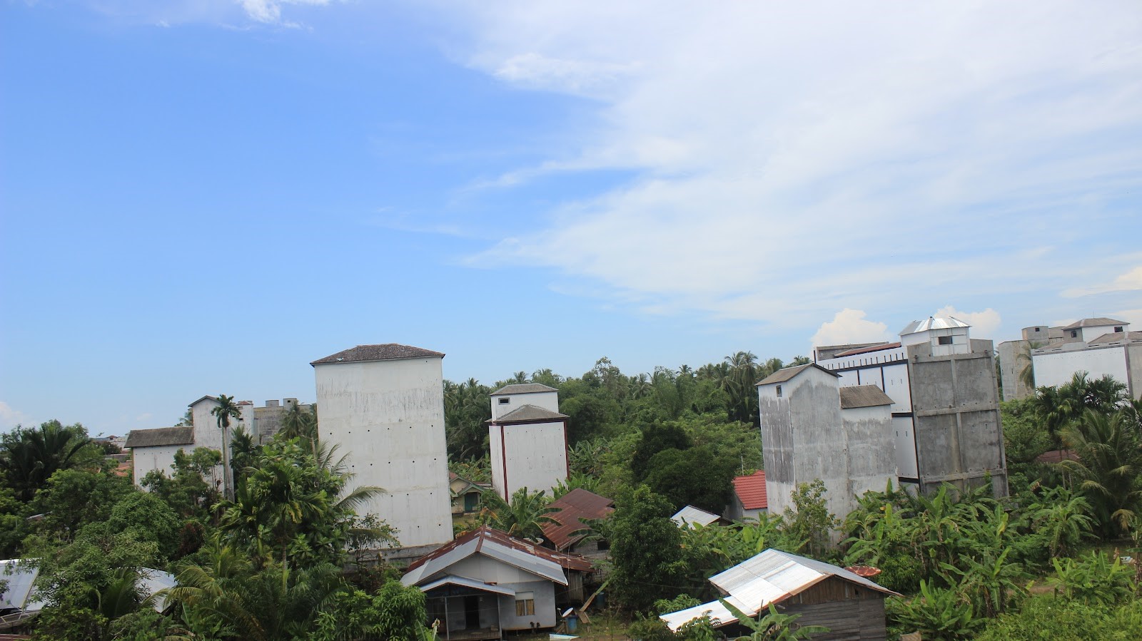 perkembangan demografi di sekitar RBW